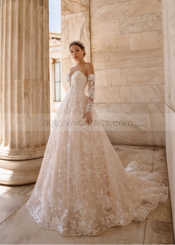 Sweetheart Neck Ivory Lace Corset Back Wedding Dress